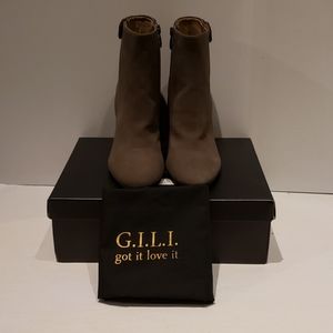 G.I.L.I. Block Heel Ankle Boots NWT